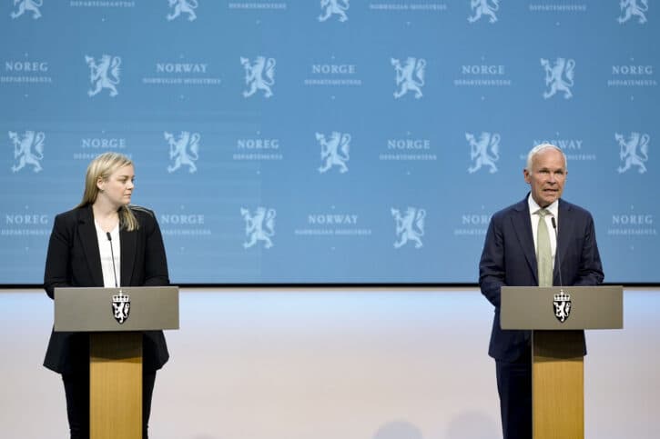 Pressekonferanse om petroleumsskatt