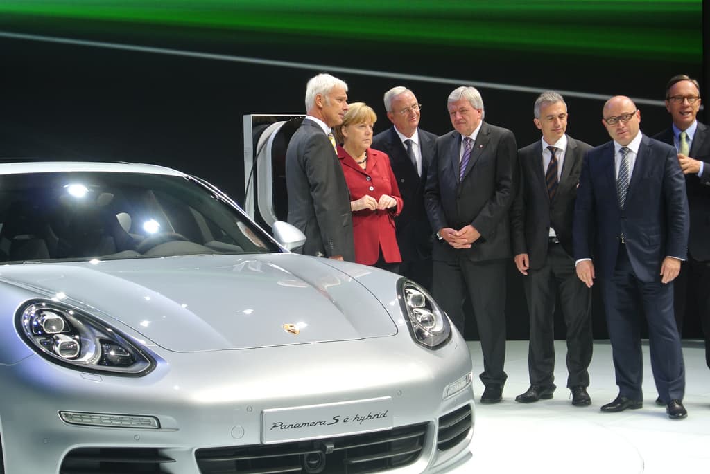 merkel_porsche_iaa_9735174830_141e3aceb8_b
