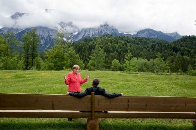 Obama-merkel – President Barack Obama talks with German Chancellor Angela Merkel at the G7 Summit at Schloss Elmau in Bavaria, Germany, June 8, 2015. (Official White House Photo by Pete Souza)