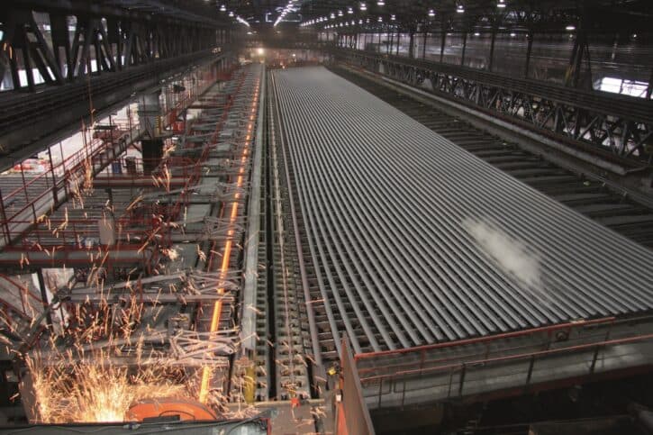 Produktion_von_ultralangen_Schienen_in_Leoben-Donawitz__c__voestalpine_
