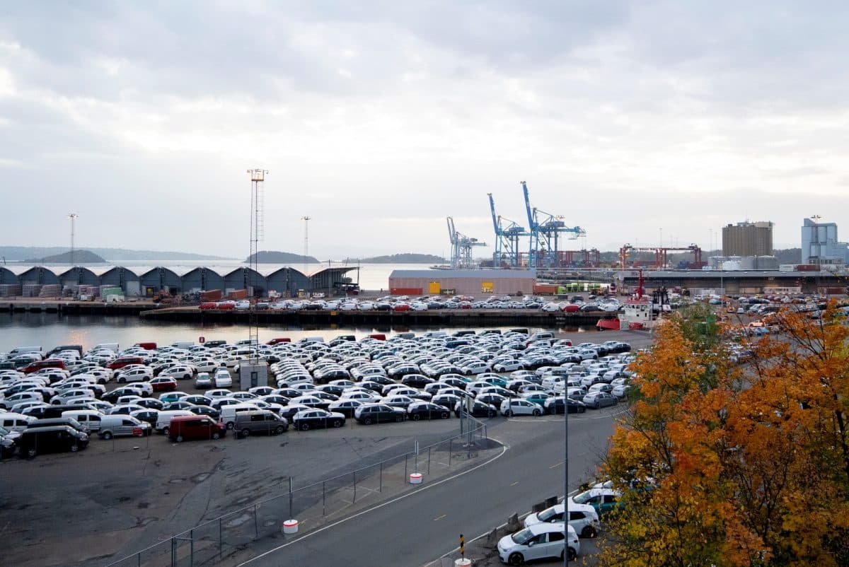 parkerte biler på sjursøya, oslo