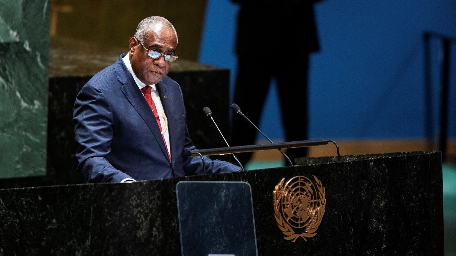 Vanuatus statsminister Alatoi Ishmael Kalsakau taler i FN.