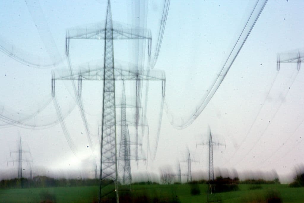 Strengthened power grid - essential to a European power market.