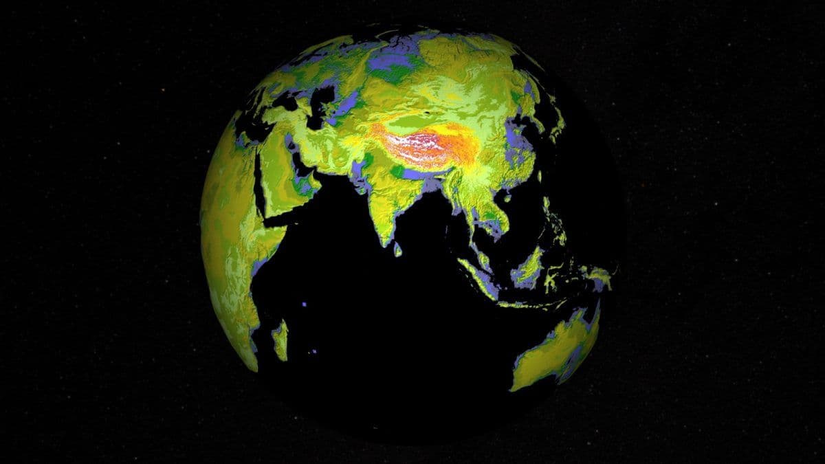 Det tibetanske platået (oransje, rødt og hvitt), ofte omtalt som "den tredje pol", er hjem til noen av de høyeste fjellene i verden. Foto: NASA's Goddard Space Flight Center/Scientific Vizualization Studio