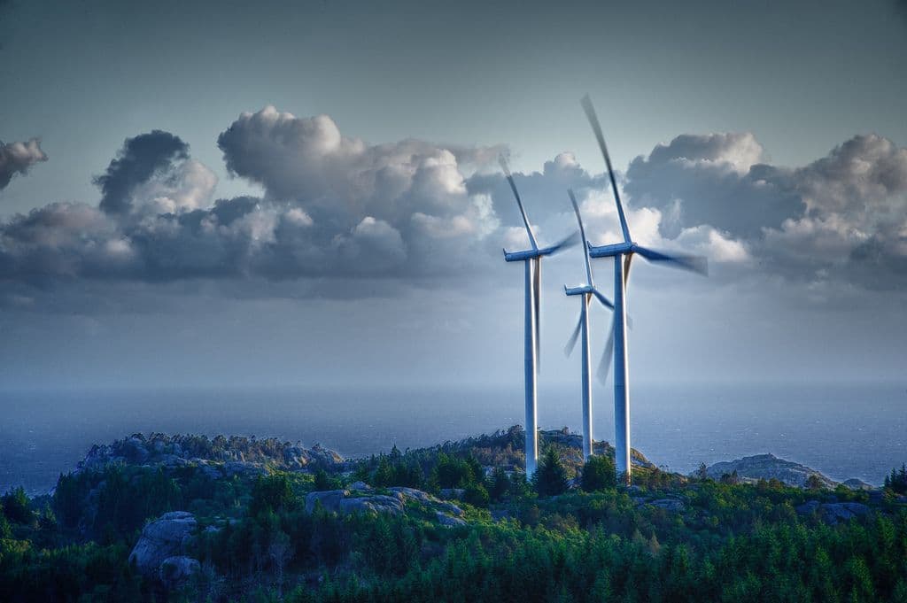 vindkraft-gir-billigere-strom-featured.jpg