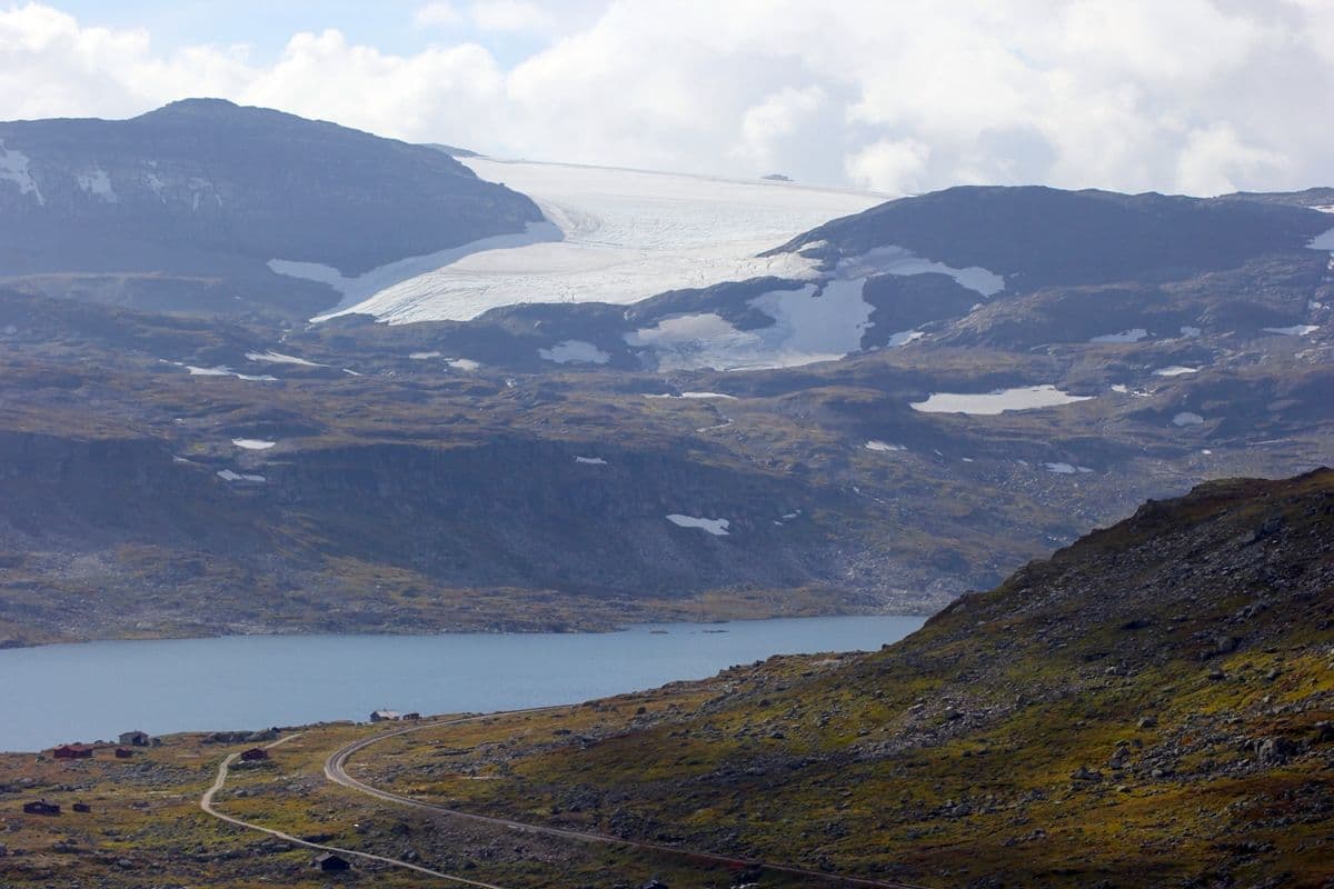 Hardangerjøkulen sett fra Finse, september 2014 (foto: Anne Bjune).