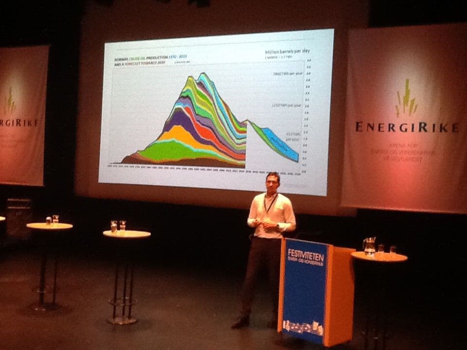 Kanskje realiseres Vegard Frihamers visjon om storstilt hydrogen-produksjon. Her viser han hvordan oljeinntektene vil falle.