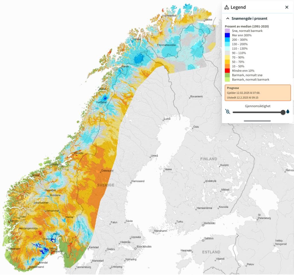 Kart som viser Norges snødekningsavvik fra normalen. Områdene er farget for å indikere prosentvis forskjell fra normale snøforhold mellom 1991-2020. Legend inkludert.